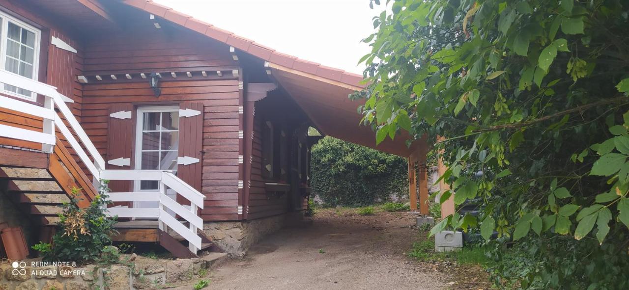 Logement Independant Attenant A Une Maison Dans Grand Jardin Retournac Екстер'єр фото